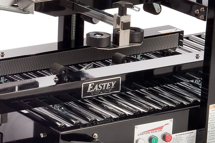 Adjustable side rails of the Easy Packer