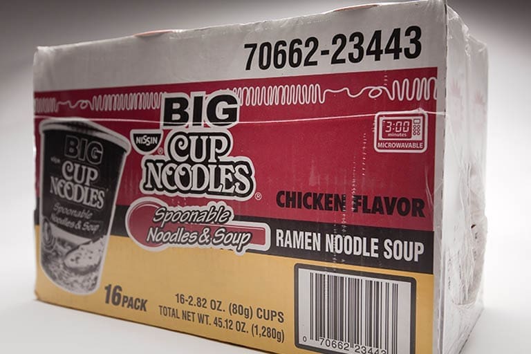 Big Cup Noodles, chicken flavor, 16-pack.