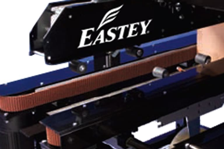 Adjustable side rails of the SB-2HD side belt case taper