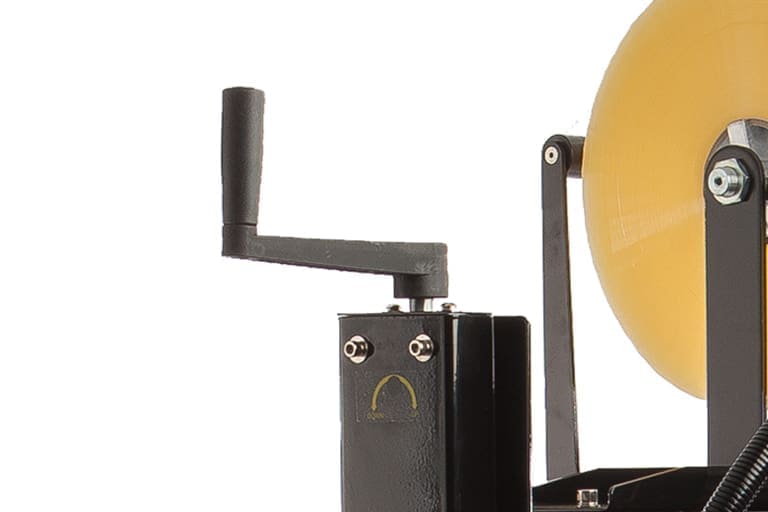 Easy-to-use hand crank of the SB/TB-2 side belt and top belt case taper