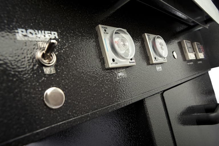 Semi-automatic l sealer control panel with automatic cycle timing