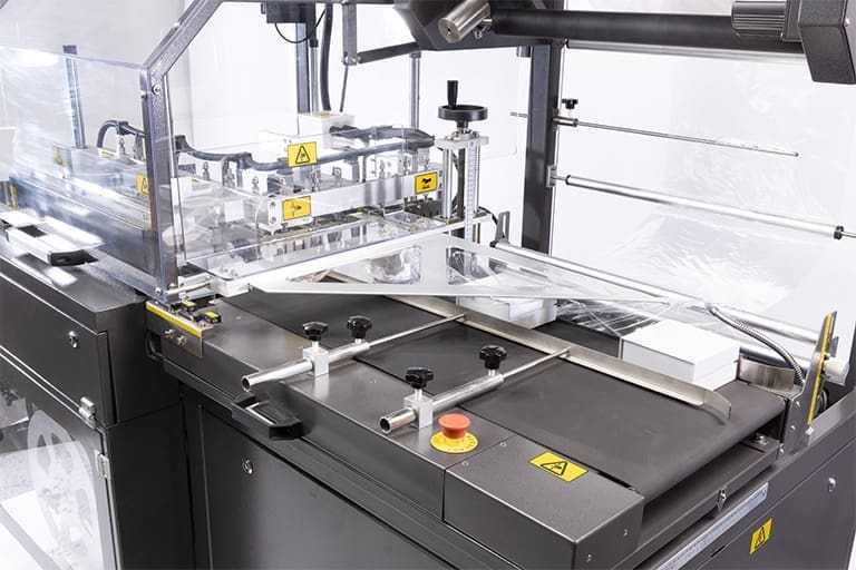 Close up of the VSA1825 L-bar sealer
