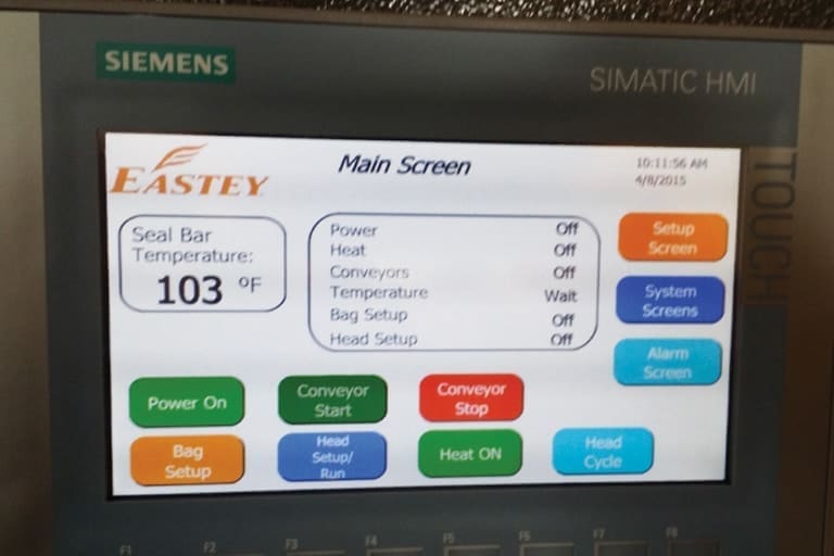 Color PLC touchscreen on an automatic bundling machine